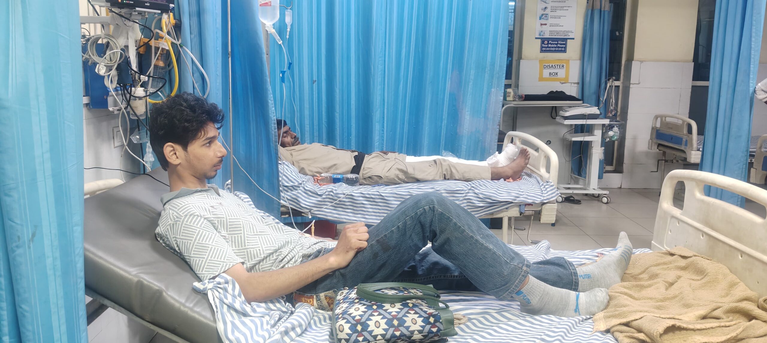 नेशनल हाईवे-48 पर बड़ा हादसा: रोडवेज बस ट्रक में घुसी, चालक गंभीर घायल, कई सवारियां चोटिल